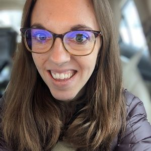 Meet your Posher, Kara